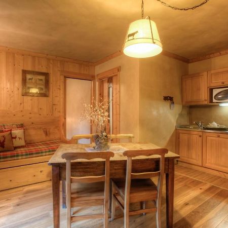 B&B Residence Checrouit Courmayeur Exterior foto