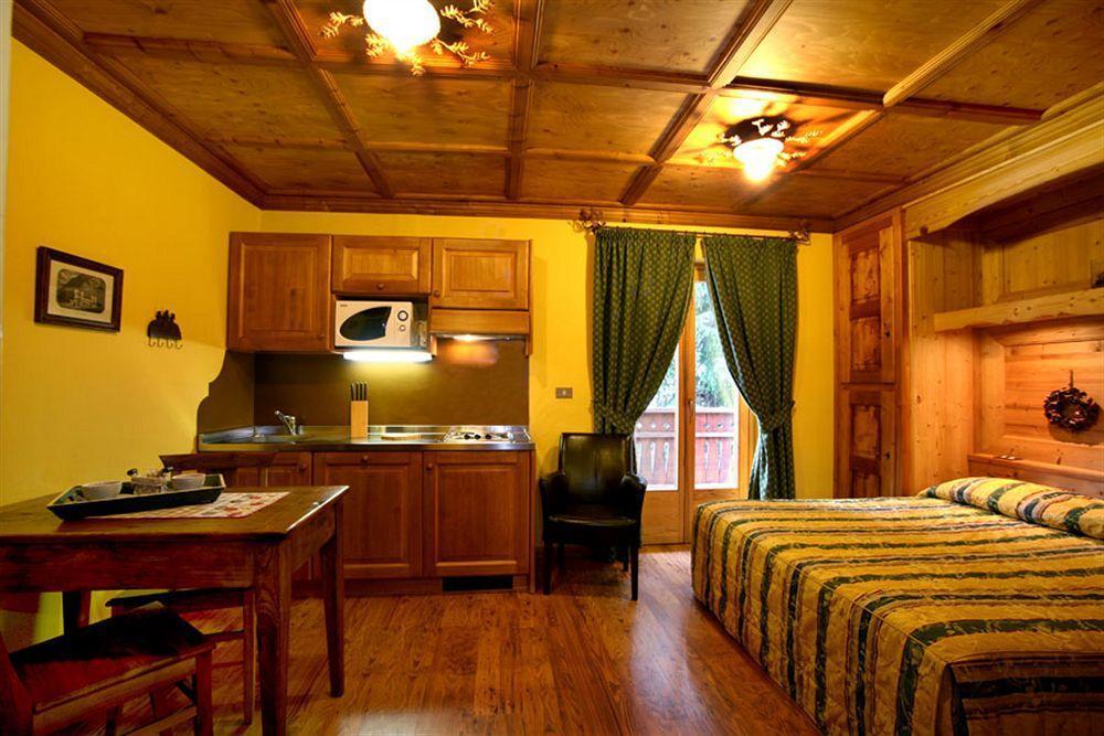 B&B Residence Checrouit Courmayeur Exterior foto