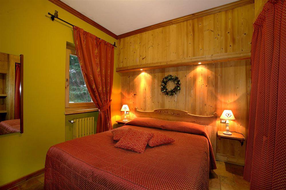 B&B Residence Checrouit Courmayeur Exterior foto