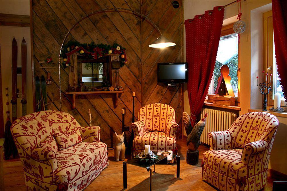 B&B Residence Checrouit Courmayeur Exterior foto