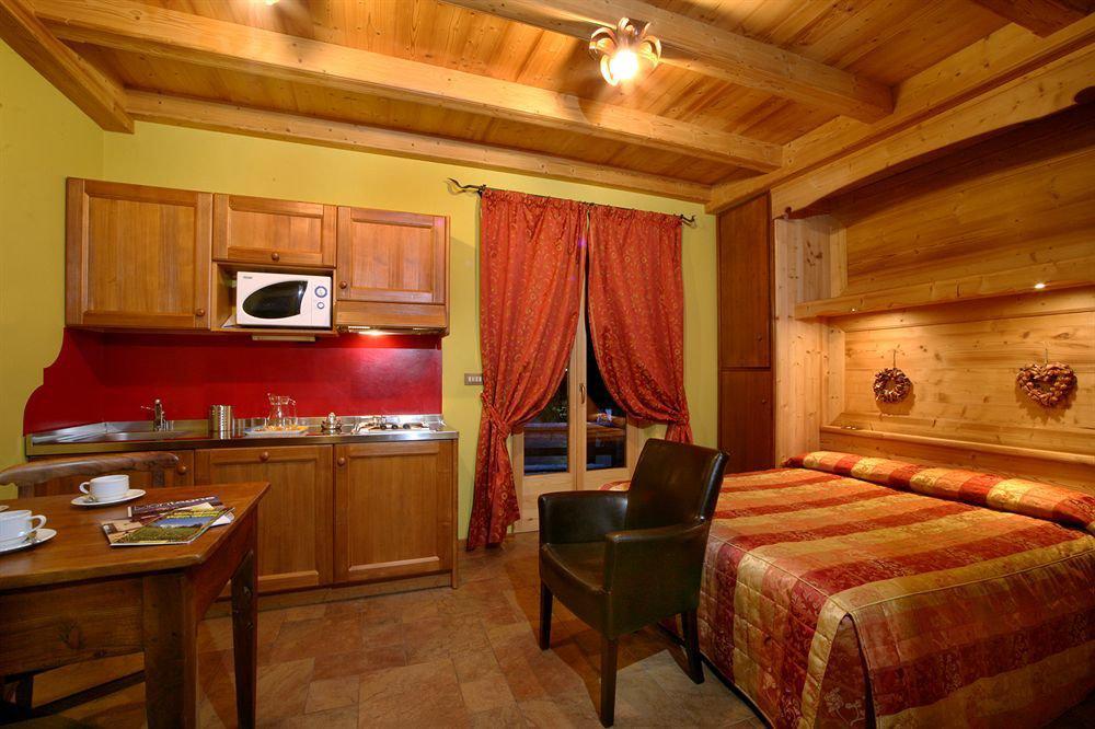 B&B Residence Checrouit Courmayeur Exterior foto
