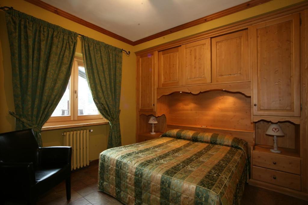 B&B Residence Checrouit Courmayeur Habitación foto