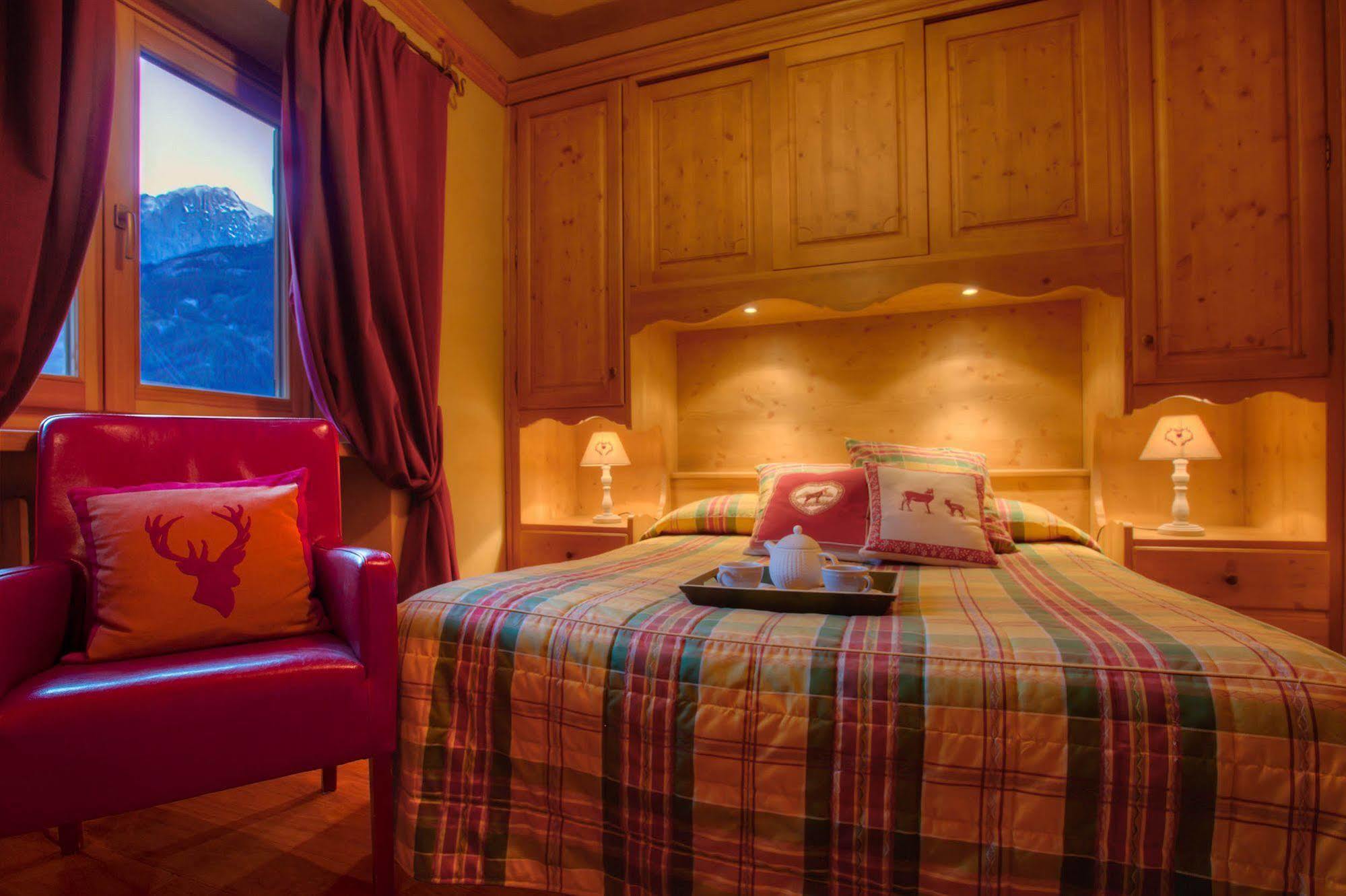 B&B Residence Checrouit Courmayeur Exterior foto