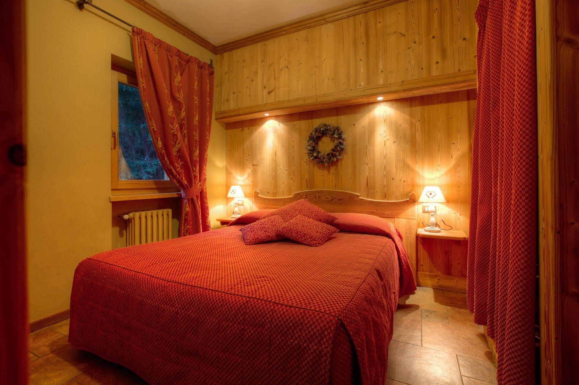 B&B Residence Checrouit Courmayeur Exterior foto