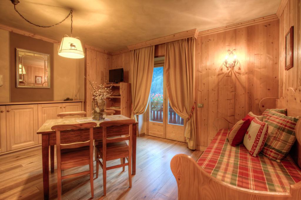B&B Residence Checrouit Courmayeur Habitación foto