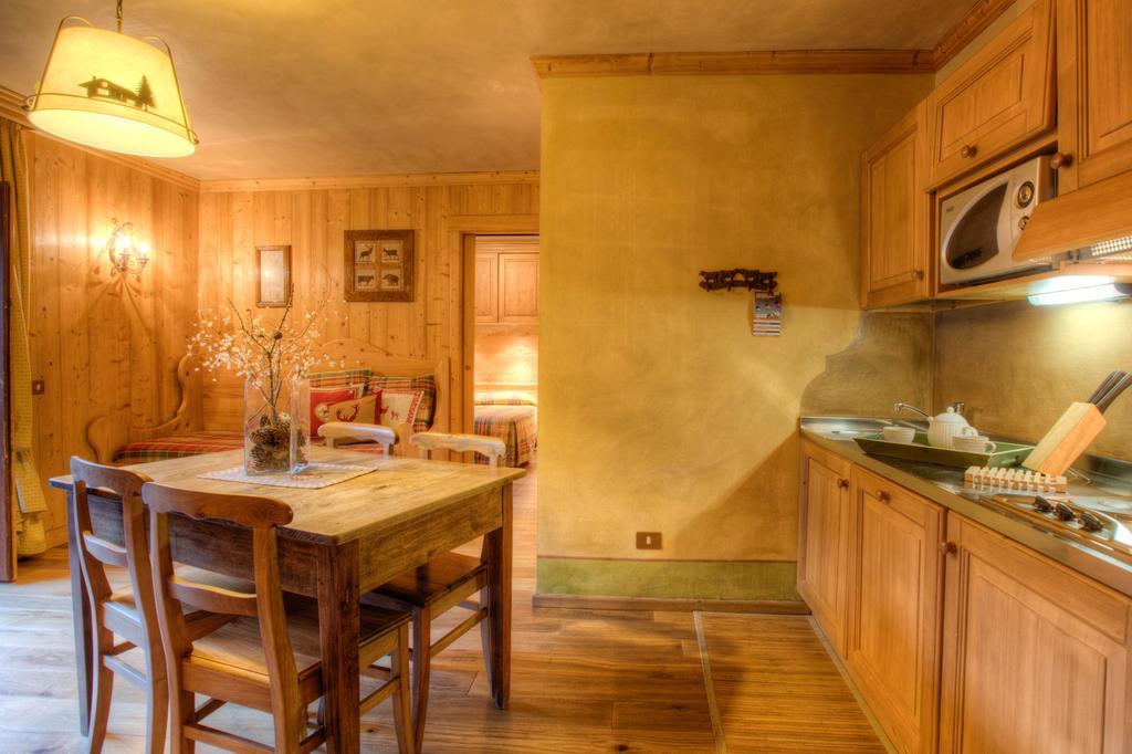 B&B Residence Checrouit Courmayeur Habitación foto