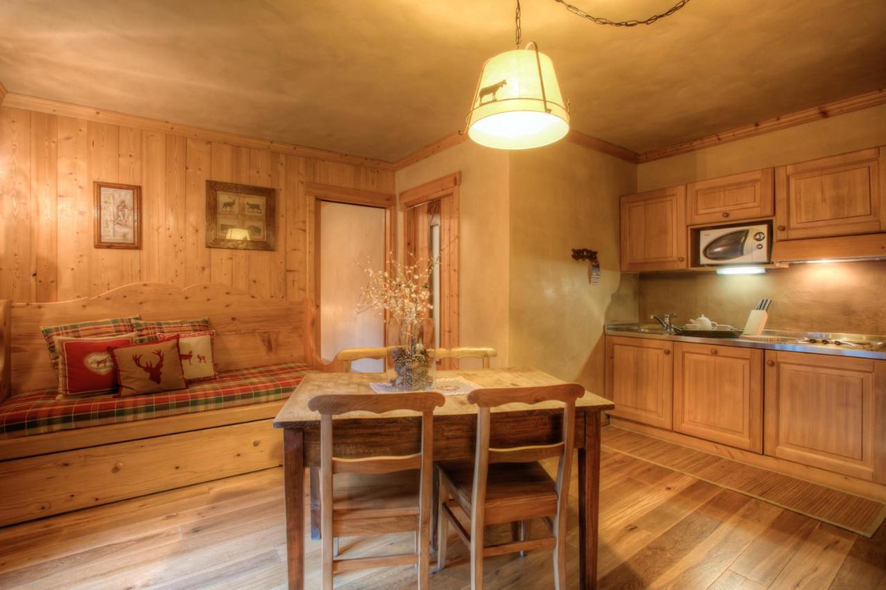 B&B Residence Checrouit Courmayeur Exterior foto
